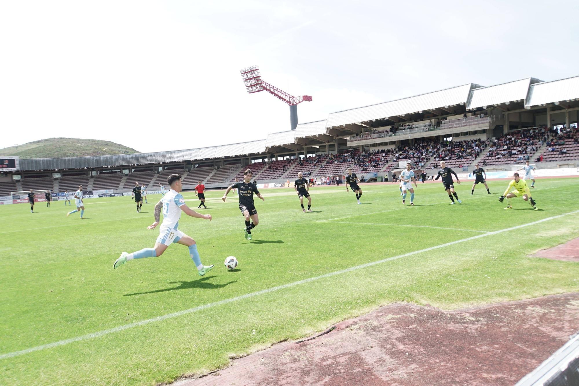 Las imágenes del partido: Compostela 1 - Laredo 0