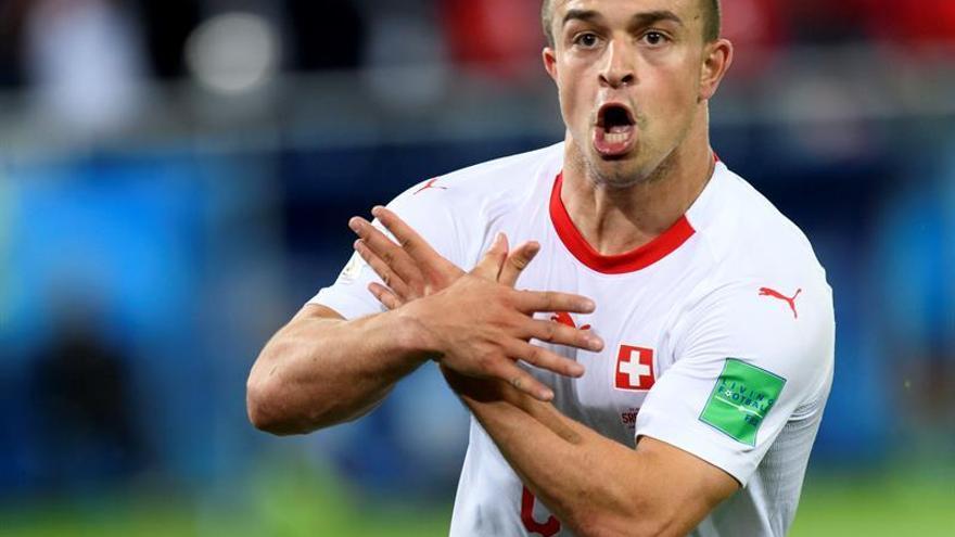 Shaqiri acerca a Suiza a octavos (1-2)