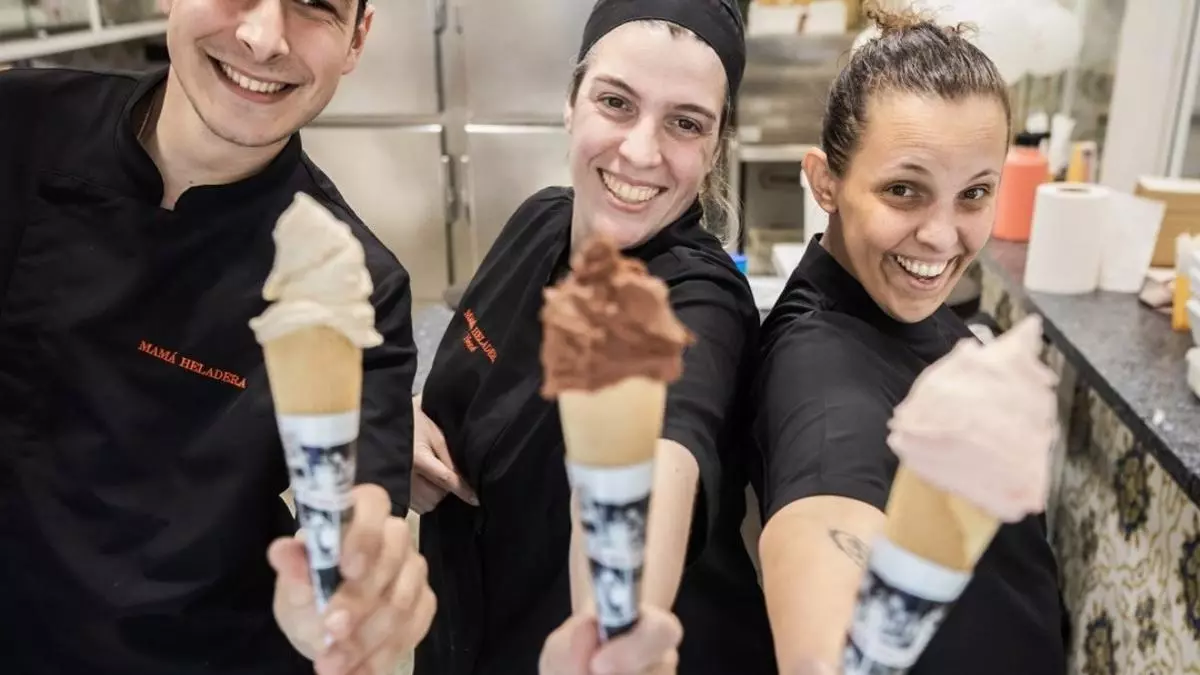Una heladería de Barcelona crea el sabor 'Apagón' en agradecimiento a su clientela