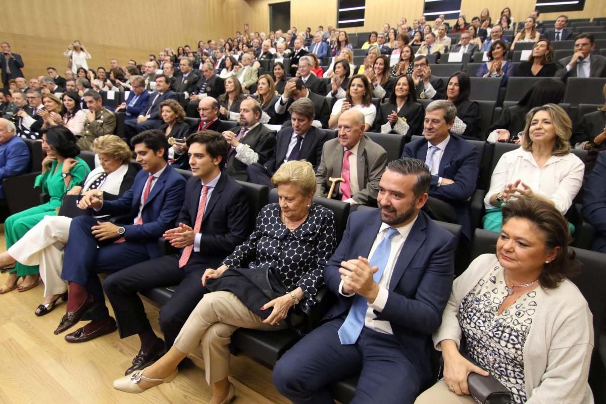 Cruz de Honor de la Orden de San Raimundo de Peñafort a Fernando Sobrón