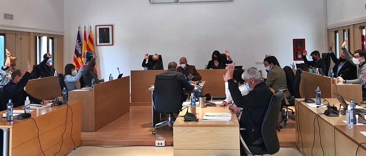 Un momento de la sesión del pleno del Consell de Formentera celebrada ayer. | CIF