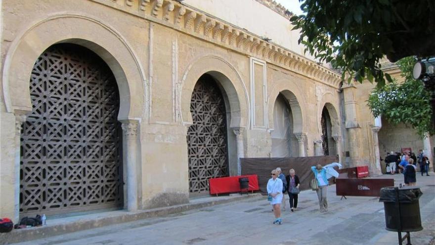 La Plataforma Mezquita Catedral pide a la Junta que proteja el monumento del Obispado