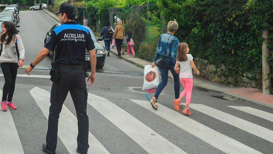 Auxiliar de la policía local en Vilagarcía // I. Abella