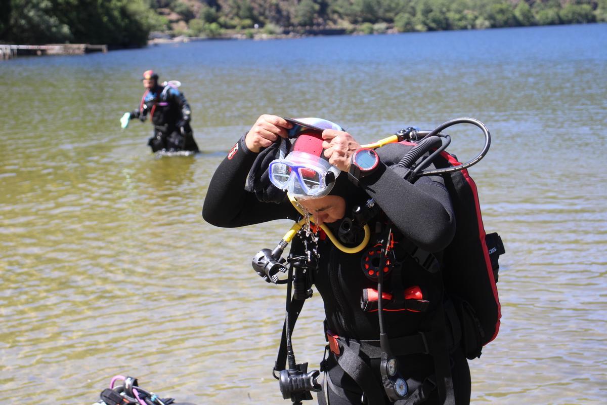 GALERÍA | Campaña de limpieza en el Lago de Sanabria