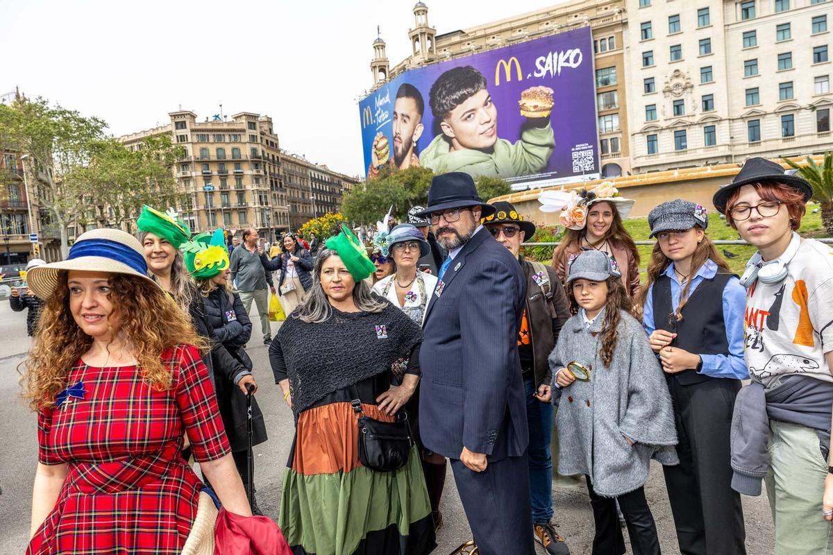 Nueva edición del Paseo con Sombrero por Barcelona