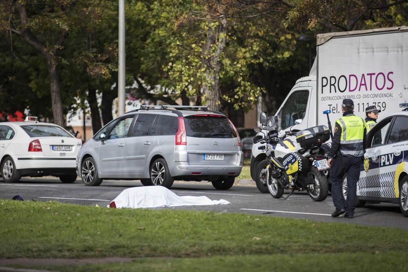 Un anciano muere arrollado por una moto en Blasco Ibáñez