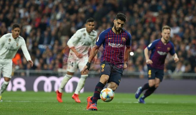 27 de febrero de 2019 .Luis Suárez selló el 0-3 en el Bernabéu con este lanzamiento de penalty a lo Panenka.