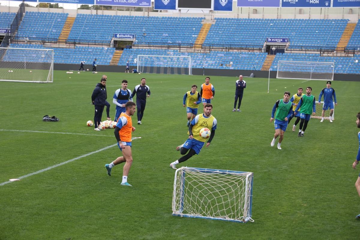 Así ha sido el entrenamiento de puertas abiertas del Hércules CF Así ha sido el entrenamiento de puertas abiertas del Hércules CF