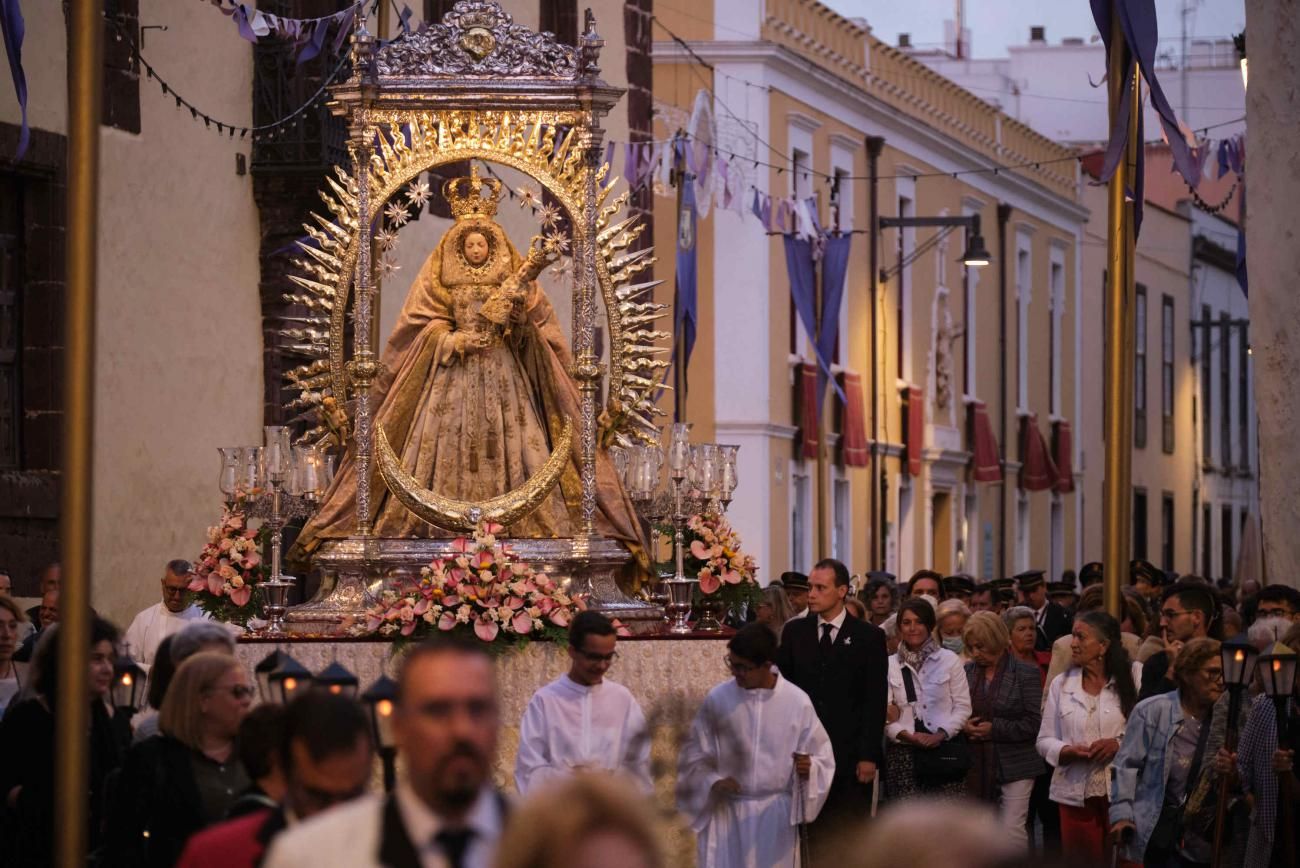 Procesión extraordinaria de la Virgen de Los Remedios