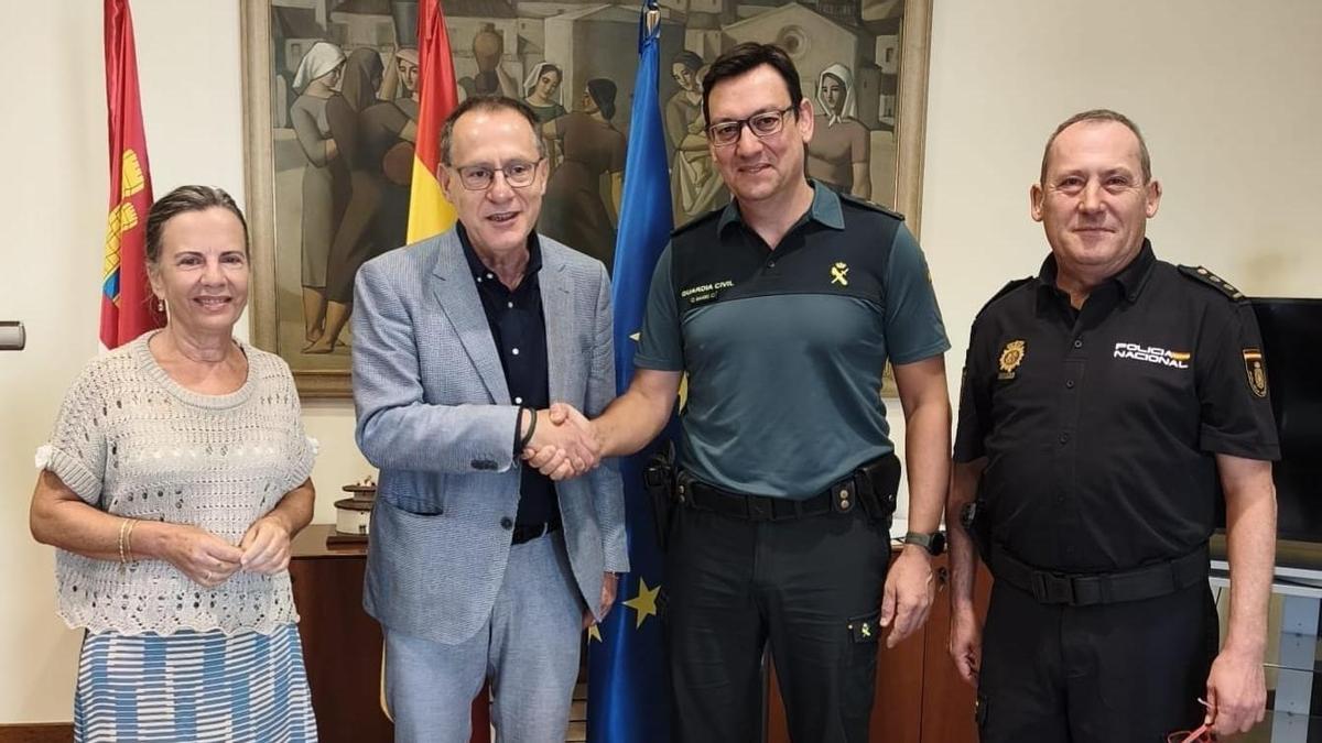 González Tejada, con Carmen Fernández, Ángel Blanco y Guillermo Vara