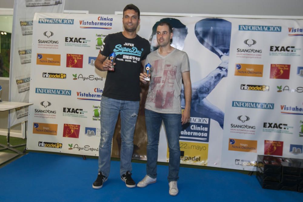 Subcampeones de 4ª masculina. Javier Sánchez y Vicente Fernández