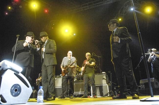 CONCIERTO DE THE ORIGINALS BLUES BROTHERS