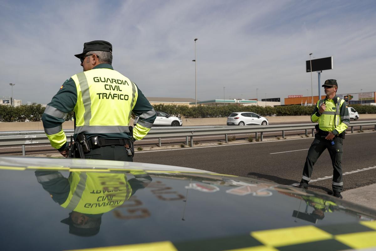 Una patrulla de la Guardia Civil de Tráfico.