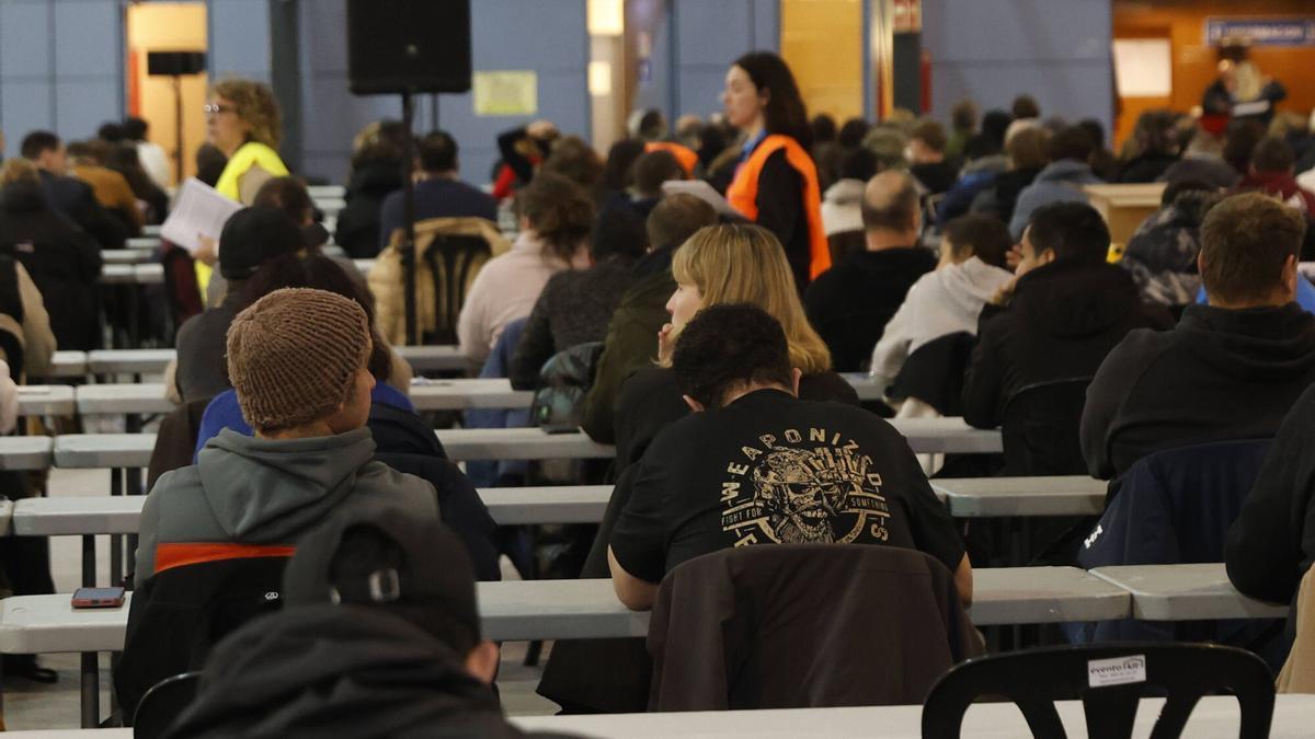 VIDEO: "Ilusión y nervios" en el examen para entrar en la bolsa de empleo de Emulsa: la participación, del 67%
