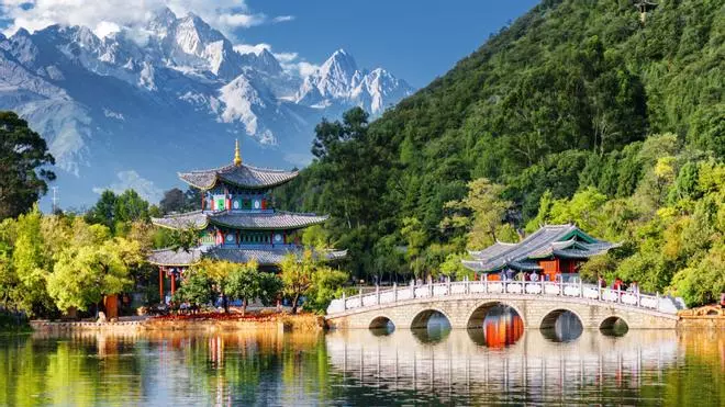 La Ruta del té y los caballos entre China y el Tíbet: montañas sagradas, monasterios y culturas milenarias
