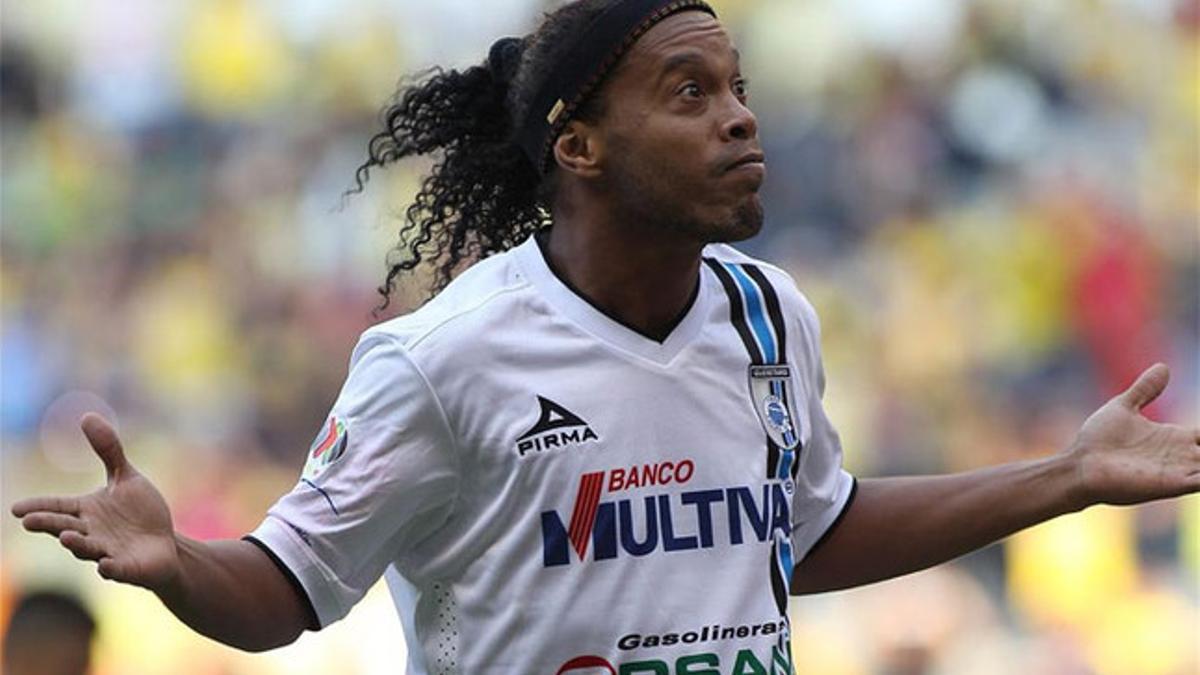 Ronaldinho dio el triunfo al Querétaro