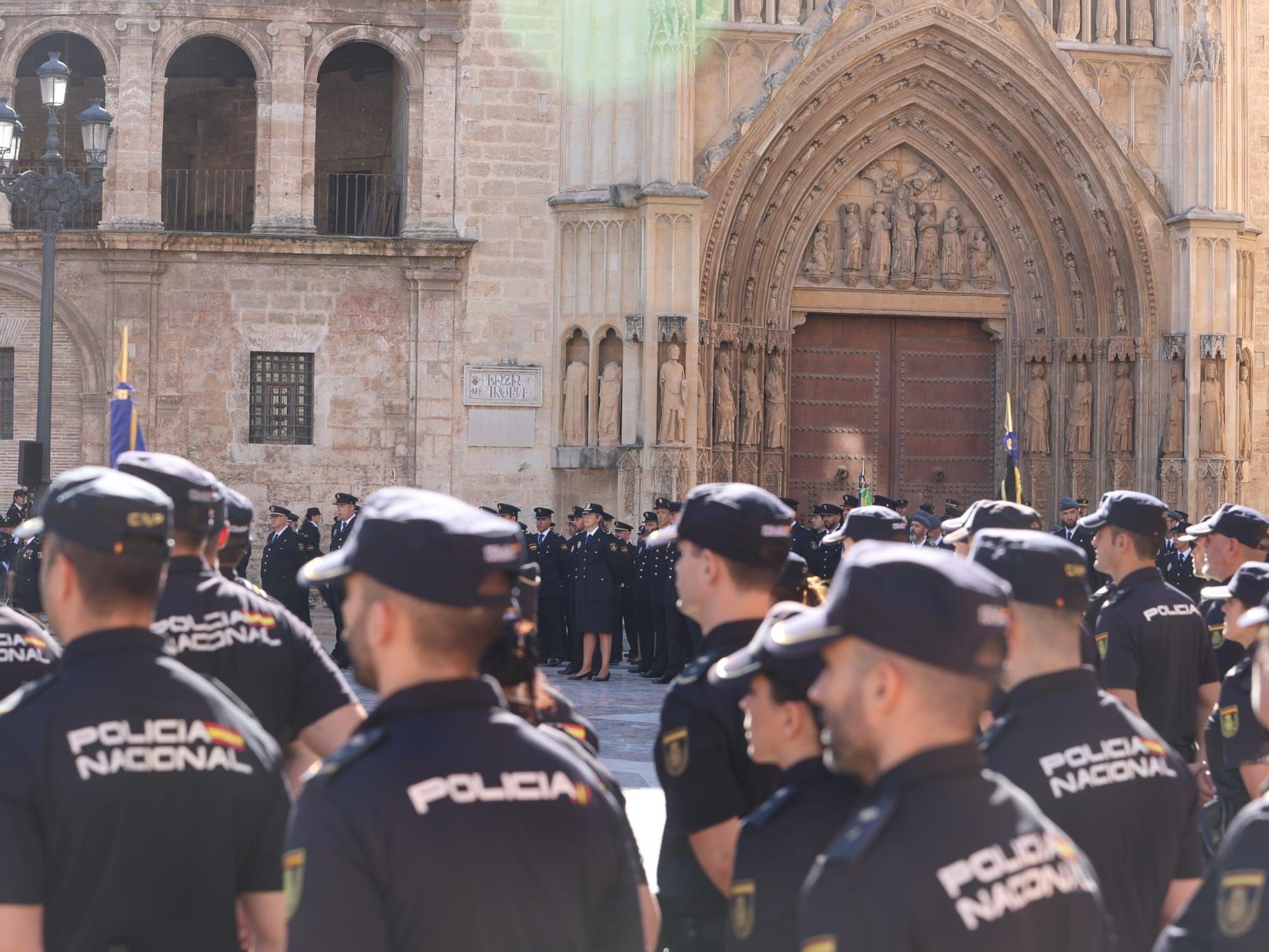 La Policía Nacional de Valencia celebra el Día de los Santos Ángeles Custodios