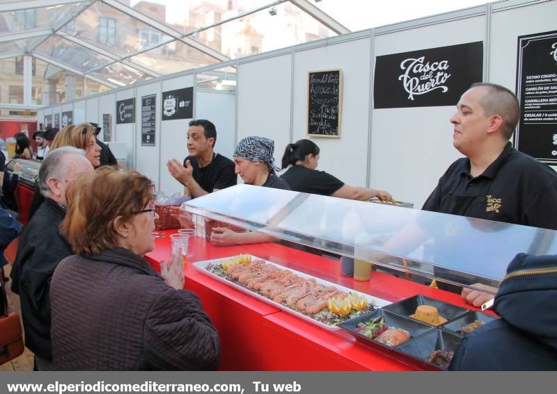 GALERÍA DE FOTOS -- Éxito del Mercado Gastronómico en Santa Clara