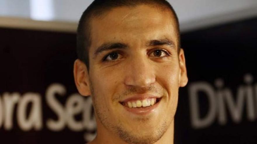 Oriol Romeu pasa el reconocimiento con el Valencia