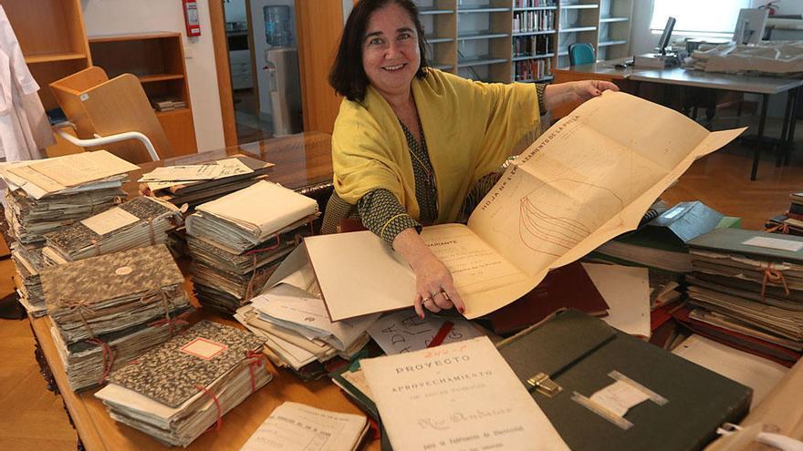 Esther Cruces, en un rincón del Archivo Histórico Provincial de Málaga, que dirige desde 2002.