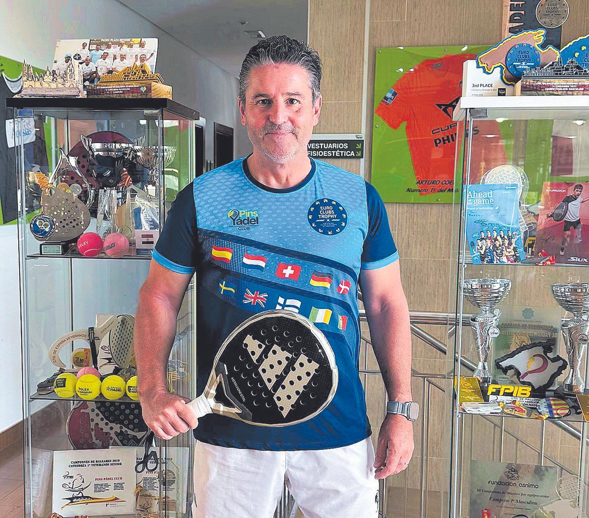 Carlos Cabot Vidal, director de Pins Pádel Club.