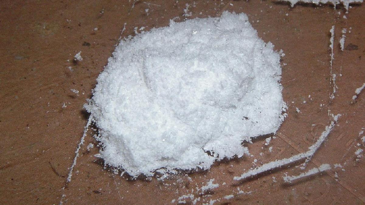 La ketamina puede encontrarse en forma de polvo, en aerosol o por inyección.