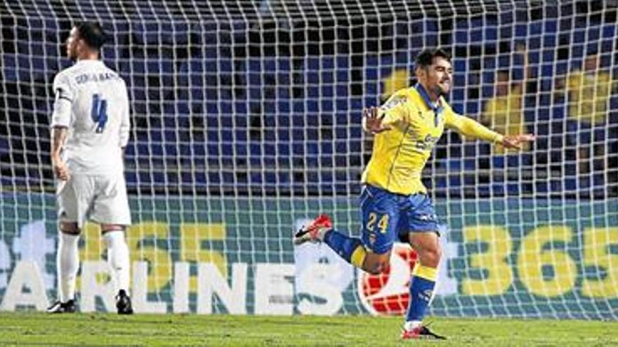 El Real Madrid naufraga en Las Palmas