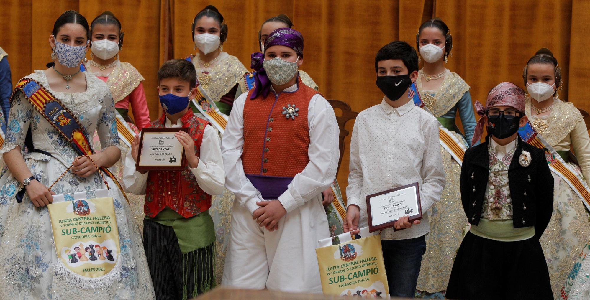 Las fallas infantiles vuelven con los "brillants", fotos y reparto de premios