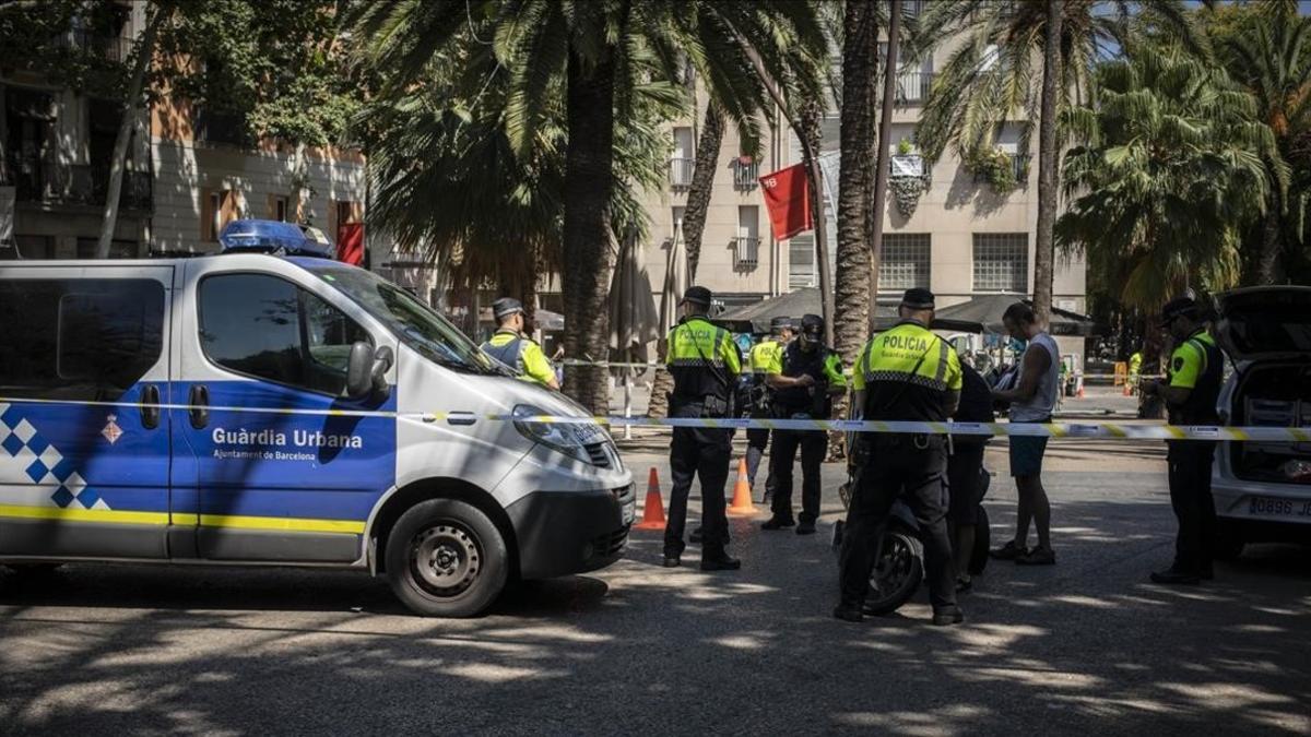 Una patrulla de la Guardia Urbana de Barcelona en una imagen de archivo.