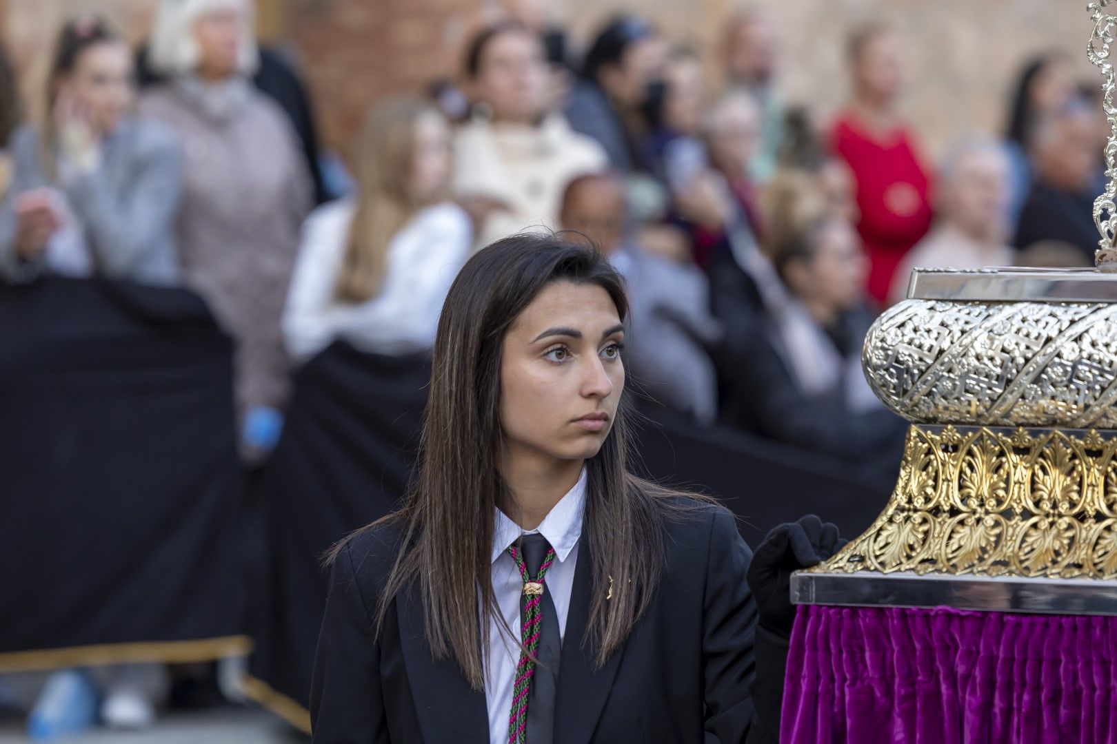 La procesión del Santo Entierro de Cristo del Viernes Santo en Torrevieja, en imágenes