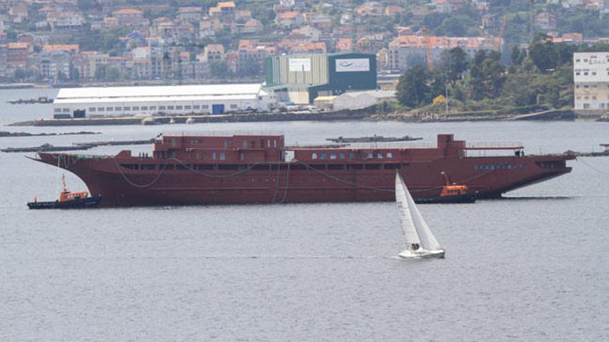 El &#039;Sea Cloud Hussar&#039; en la Ría de Vigo // R. GROBAS