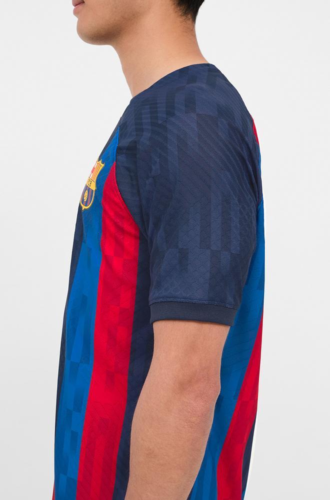 Las imágenes al detalle de la nueva equipación del Barça