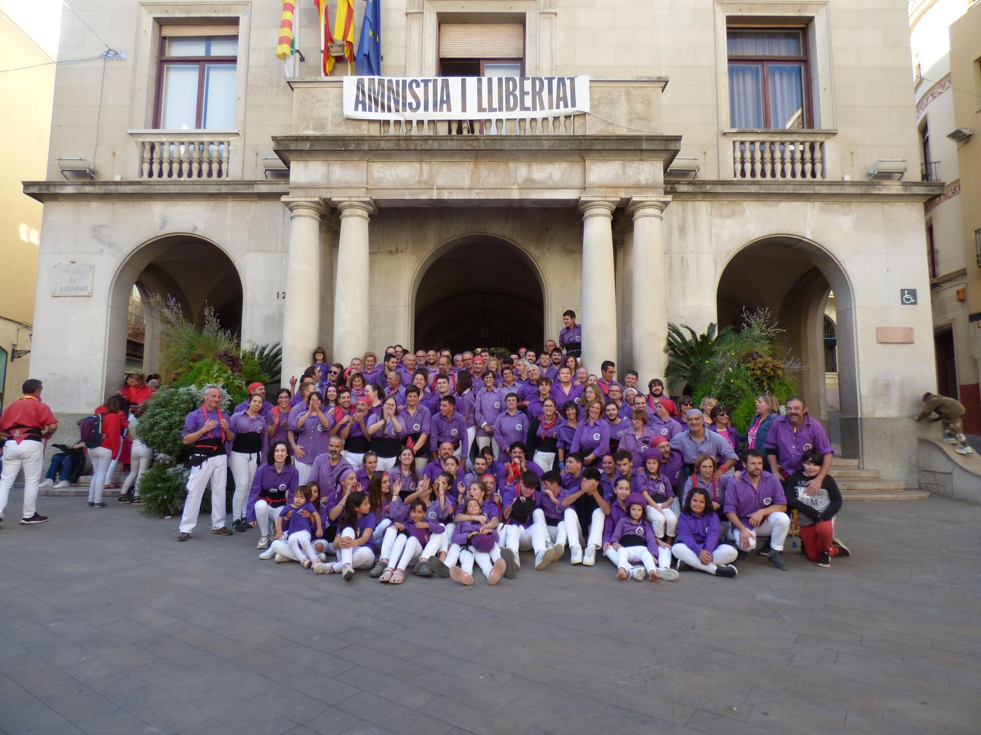 Els Merlots de Figueres celebren el final de temporada acompanyats de la Colla Jove de Barcelona i els Maduixots