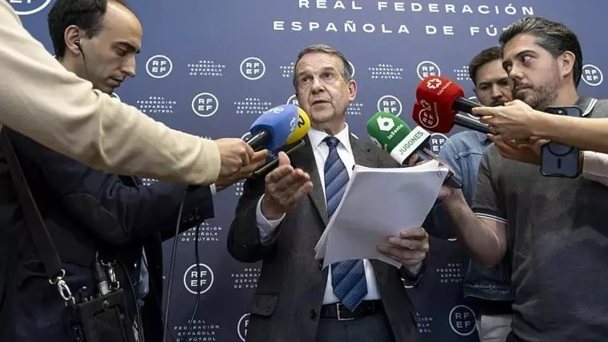 Vigo y la RFEF pactan avanzar para que la ciudad sea sede del Mundial, pero sin acceso a las puntuaciones
