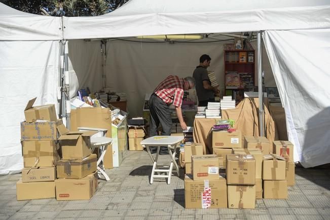 PREPARATIVOS FERIA DEL LIBRO