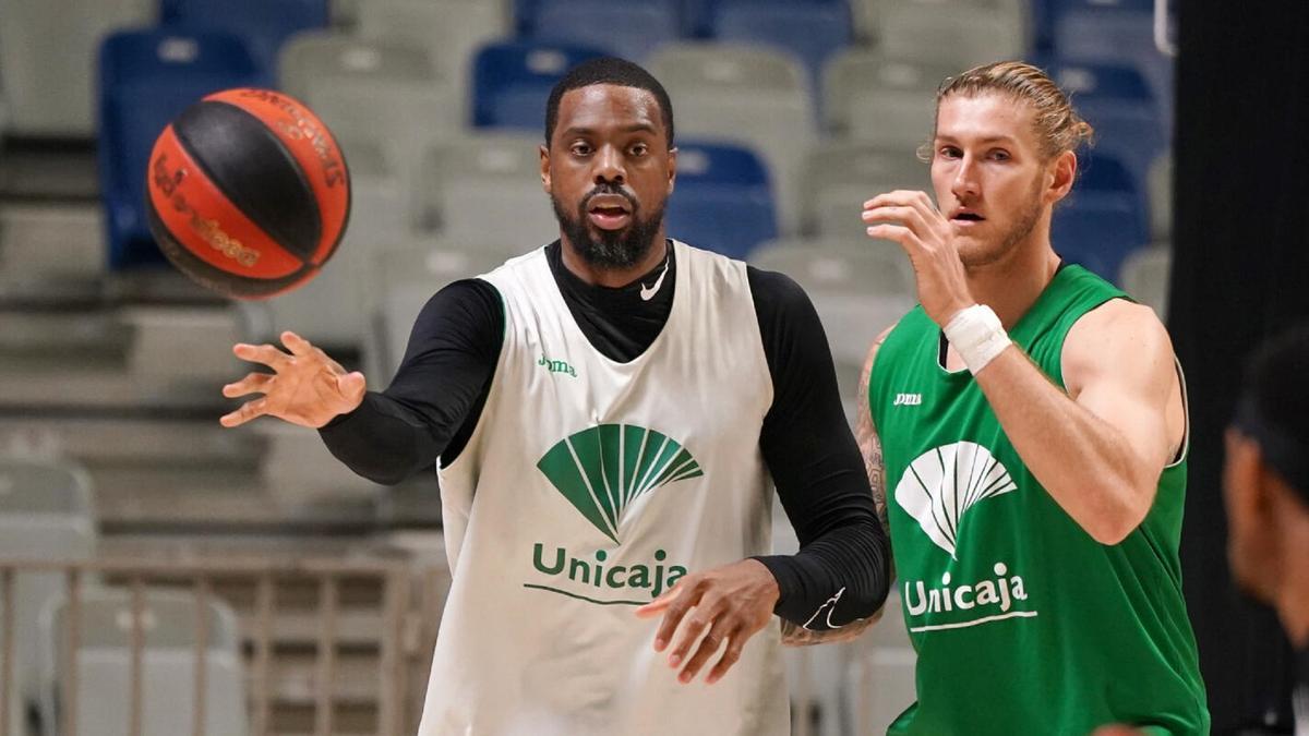 Will Thomas y Dylan Osetkowski, en un entrenamiento.