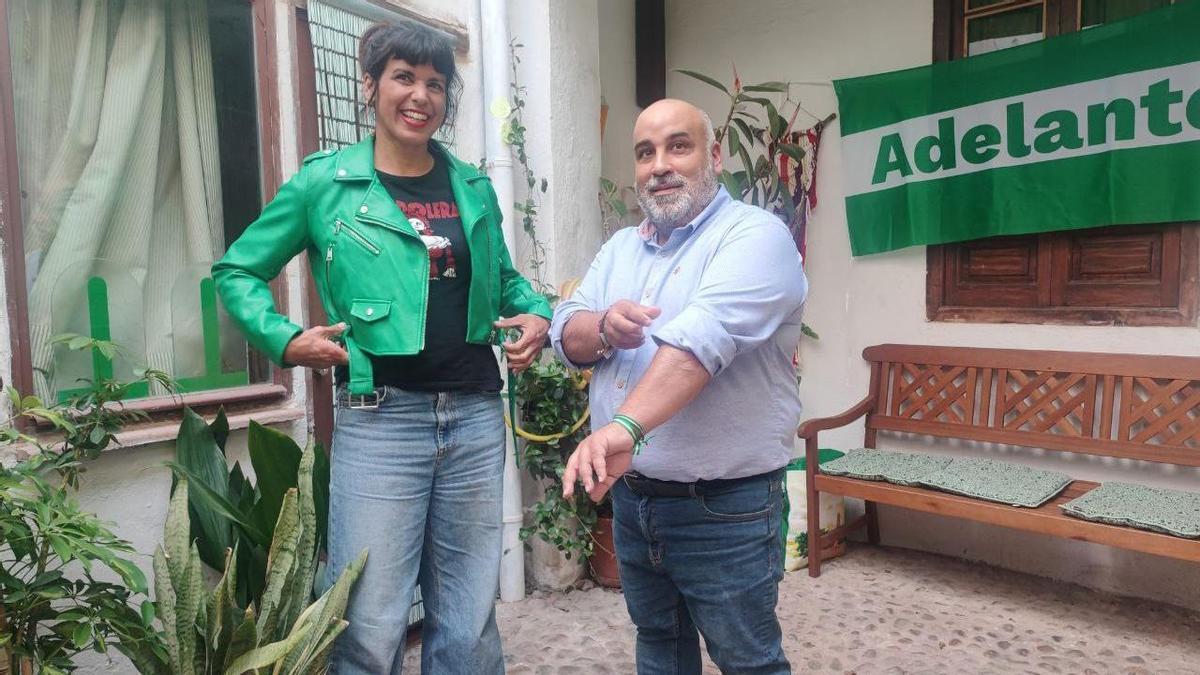 Teresa Rodríguez y el candidato a la Alcaldía de Adelante Córdoba, Sandro Mora, en una imagen de archivo.