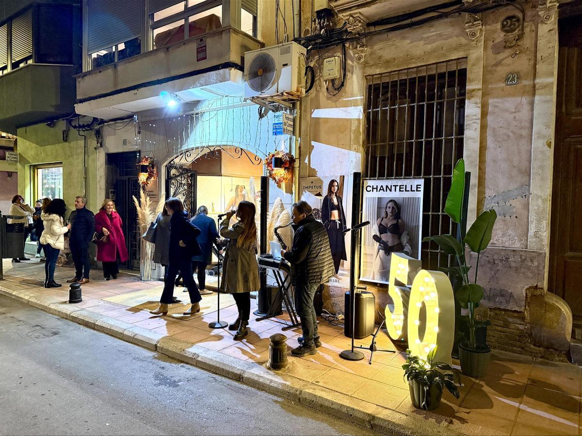 Celebración del 50 aniversario en la Corsetería Susana Guerola.
