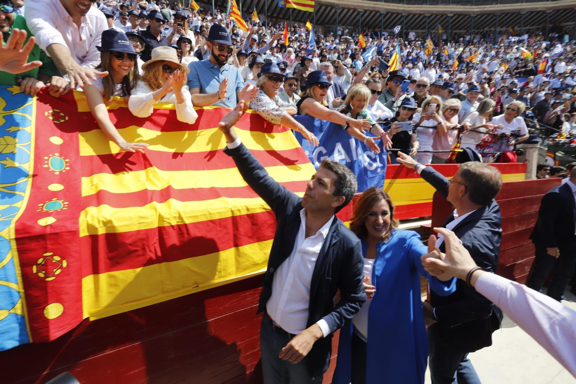 Mitin central del PPCV en la Plaza de Toros de València