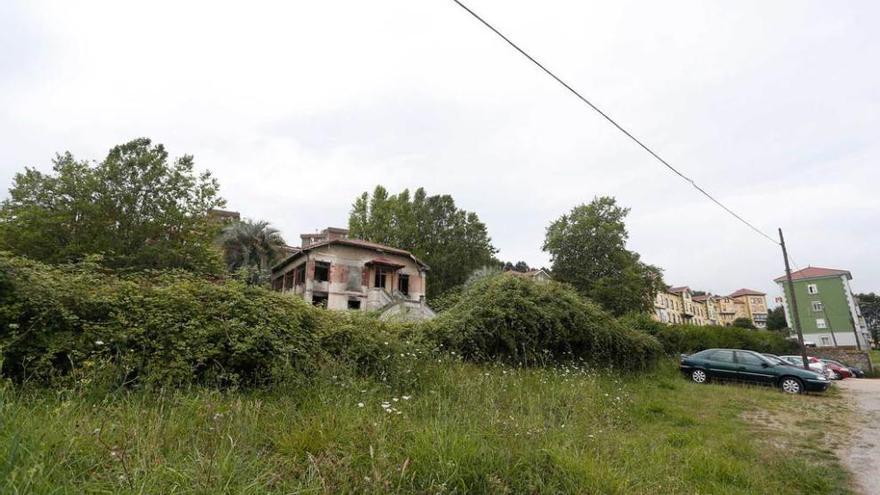 Solar donde está prevista la próxima construcción del centro social de Jardín de Cantos.