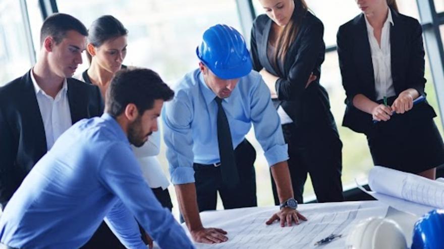 Oportunidad de empleo en Córdoba: teletrabajo 100% y sueldo de 45.000 euros