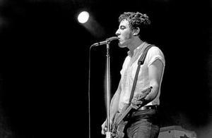 Bruce Springsteen, avui fa 30 anys, durant la seva actuació al Palau d’Esports de Montjuïc.