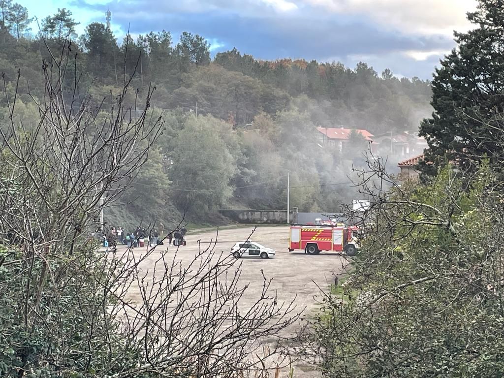 Incendio en el tren que cubre el trayecto Ourense-O Carballiño-Santiago de Compostela