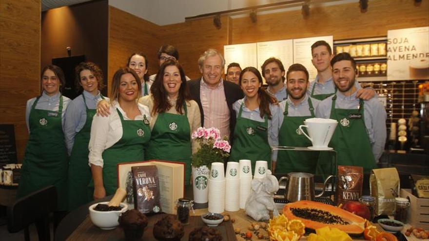 Inauguración del primer Starbucks en Córdoba