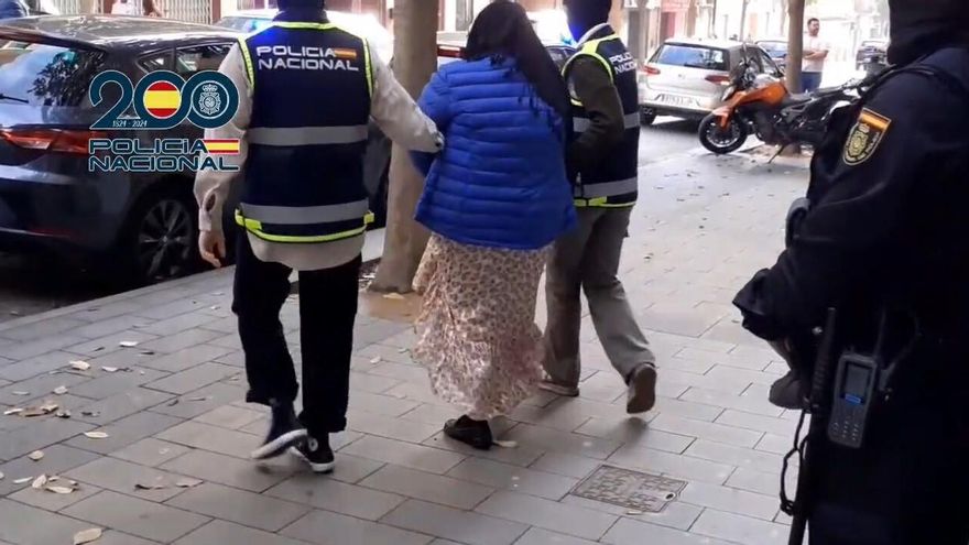 Una mexicana conversa y un hombre detenidos en Alicante por incitar a la yihad