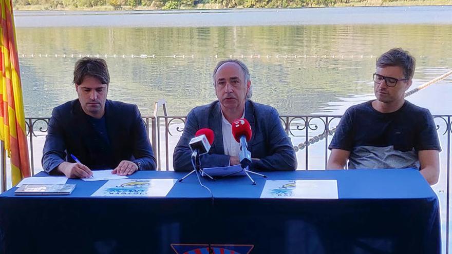 Mireia Belmonte, Jessica Vall i Pol Gil nedaran la Travessia de l&#039;Estany de Banyoles