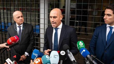 El expresidente de la RFEF Luis Rubiales tras declarar ante la jueza en Madrid por el caso Supercopa.