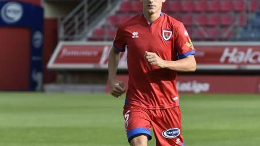 El central Dani Calvo con la camiseta del Numancia.