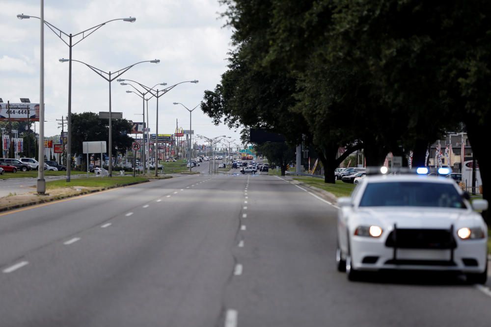 Tres policías mueren en un tiroteo en Luisiana