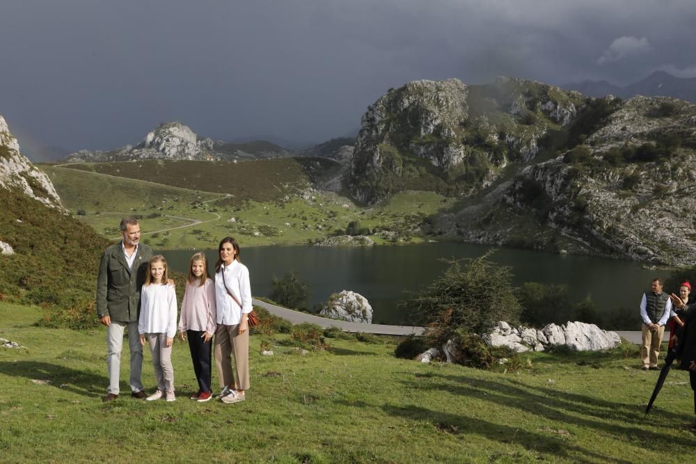 La familia real visita el Parque Nacional de Picos